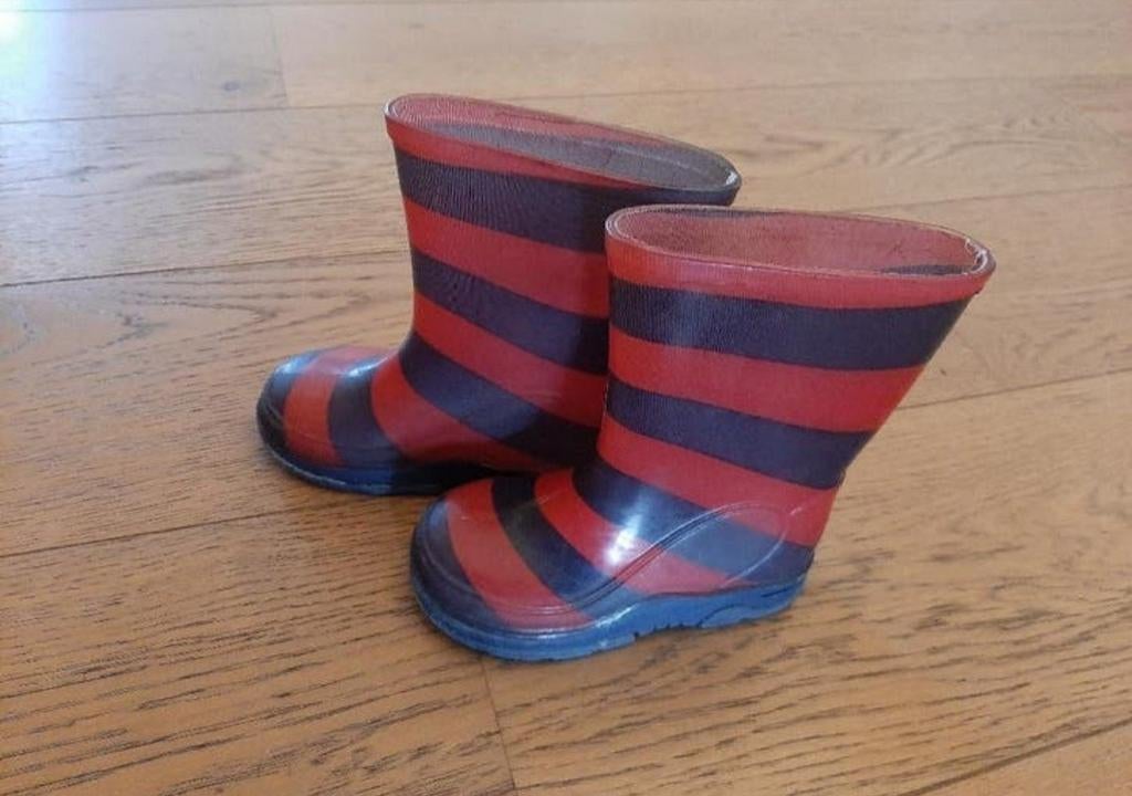Leuke regenlaarzen maat 24, Kinderen en Baby's, Kinderkleding | Schoenen en Sokken, Ophalen of Verzenden