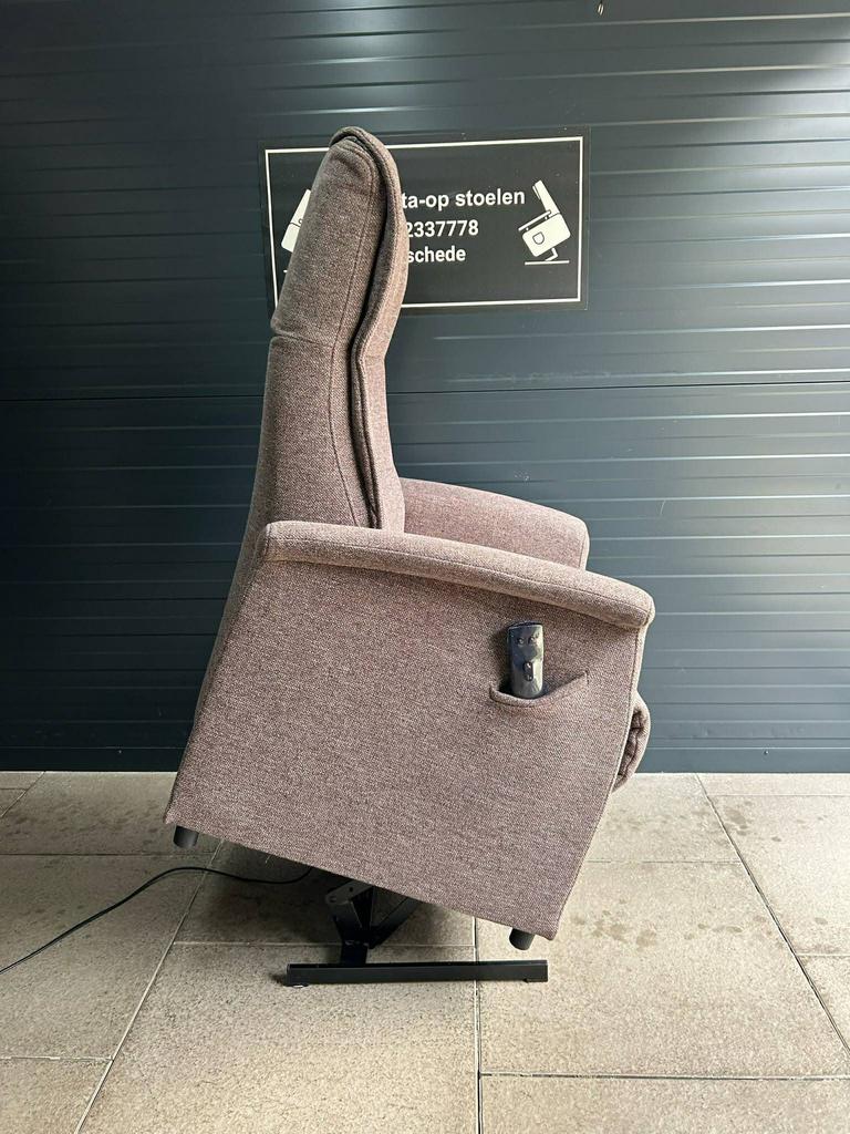 Sta op stoel merk fitform, Huis en Inrichting, Fauteuils, Minder dan 75 cm, Ophalen of Verzenden, Zo goed als nieuw, Stof