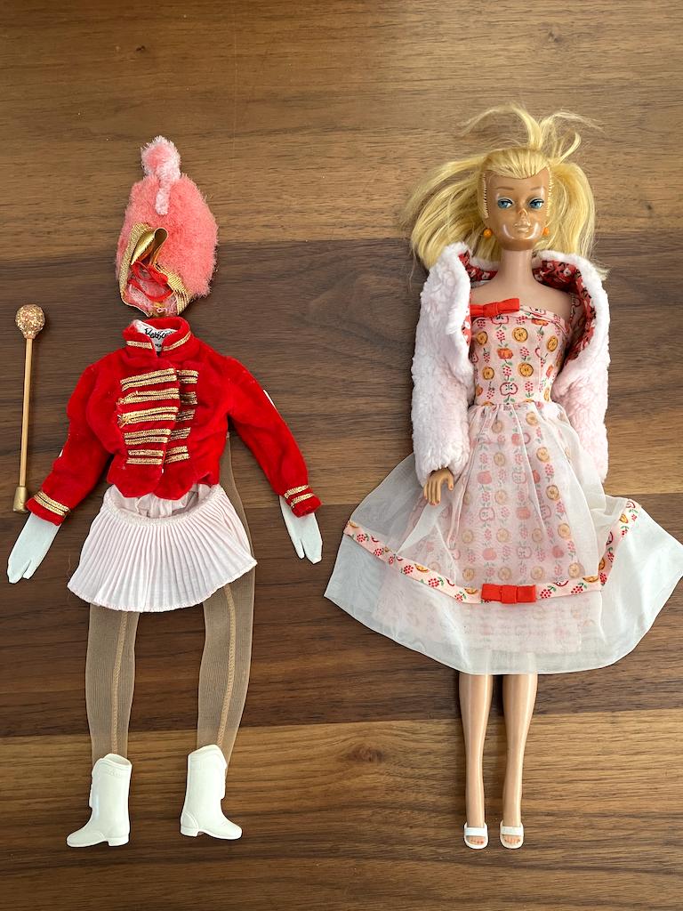 Vintage Barbie van Mattel incl. #875 Drum Majorette kleding., Ophalen of Verzenden, Gebruikt, Pop
