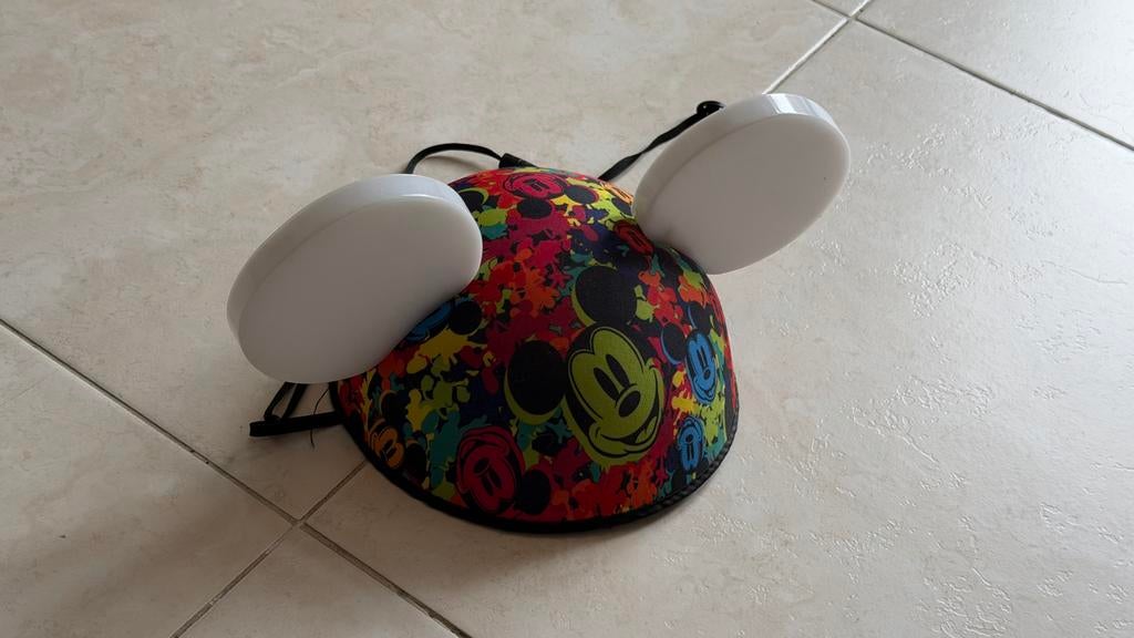 Mickey Mouse pet met verlichting, Verzamelen, Disney, Ophalen of Verzenden, Mickey Mouse, Gebruikt, Overige typen
