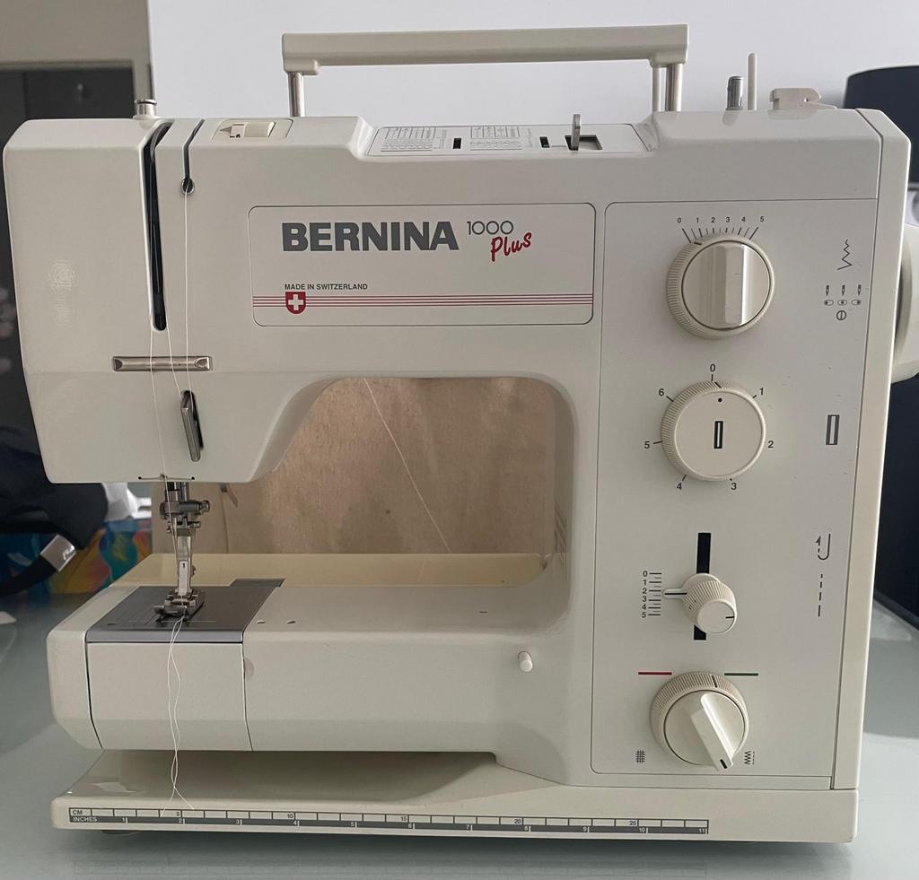 Bernina 1000 plus naaimachine, Ophalen, Zo goed als nieuw, Naaimachine, Bernina