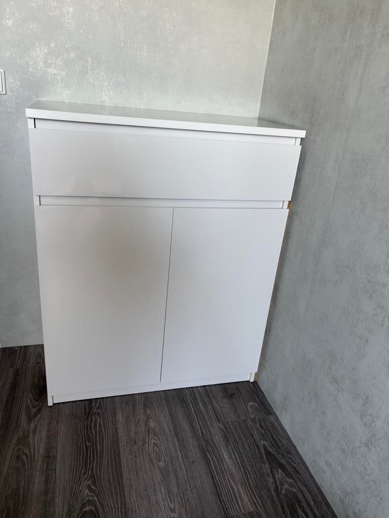 Opbergkast wit *zgan*, Ophalen, 1 of 2 laden, 100 tot 150 cm, 50 tot 100 cm