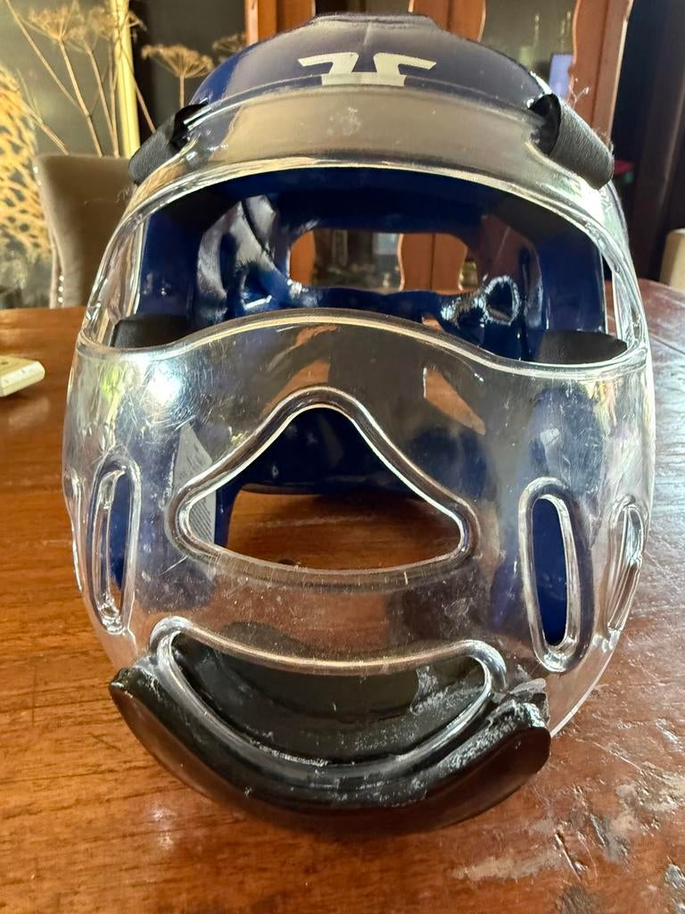 Beschermhelm bij vechtsport., Ophalen, Gebruikt, Overige, Vechtsportbescherming