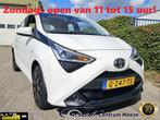 Toyota Aygo 1.0 VVT-i x-Play! Carplay! Camera! Apk 8-2027! Z, Voorwielaandrijving, Stof, Gebruikt, Euro 6