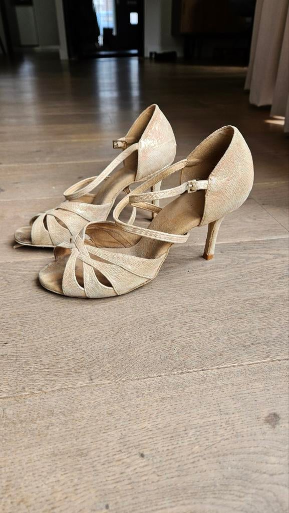 Rummos salsa schoenen maat 39, Ophalen of Verzenden, Zo goed als nieuw