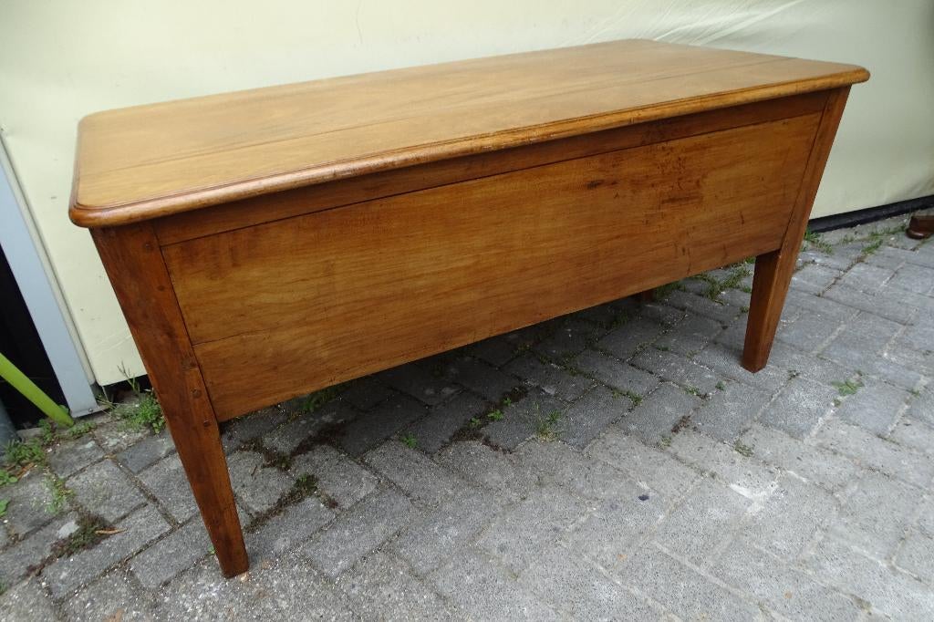 Dekenkist op poten, Ophalen, Gebruikt, 50 tot 100 cm, 50 tot 75 cm