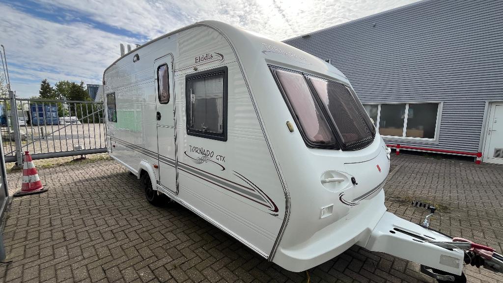 Elddis Tornado GTX 530 bj 2001, Omvormbare zithoek, Elddis, Treinzit, Particulier