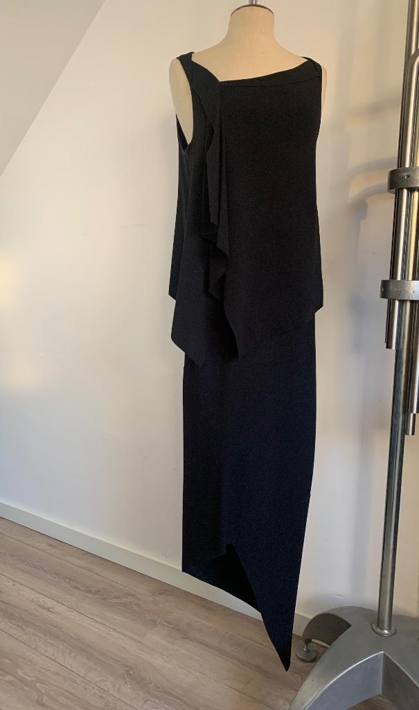 Ischiko A-symetrische set top + rok zwart 38/M, Kleding | Dames, Jurken, Maat 38/40 (M), Verzenden, Zwart, Nieuw