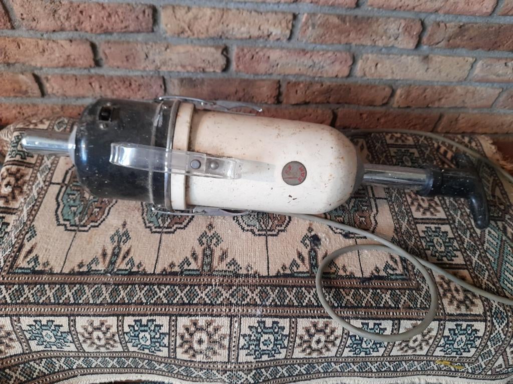 Vintage stofzuiger FAM, jaren 50 - 60, Ophalen, Gebruikt