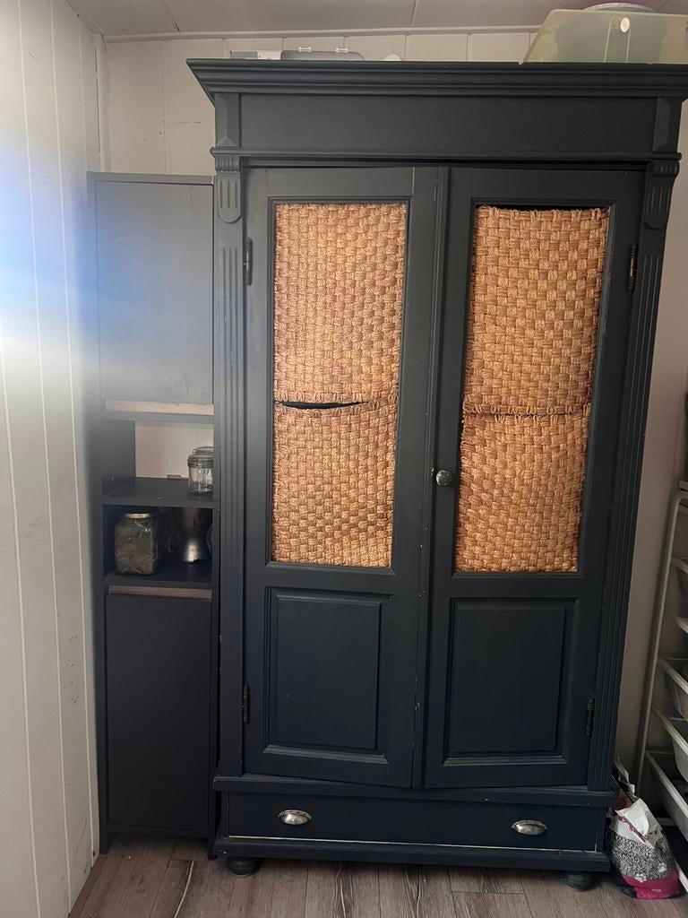 prachtig kast en badkamerkast, Ophalen, 50 tot 100 cm, Zo goed als nieuw, 150 tot 200 cm