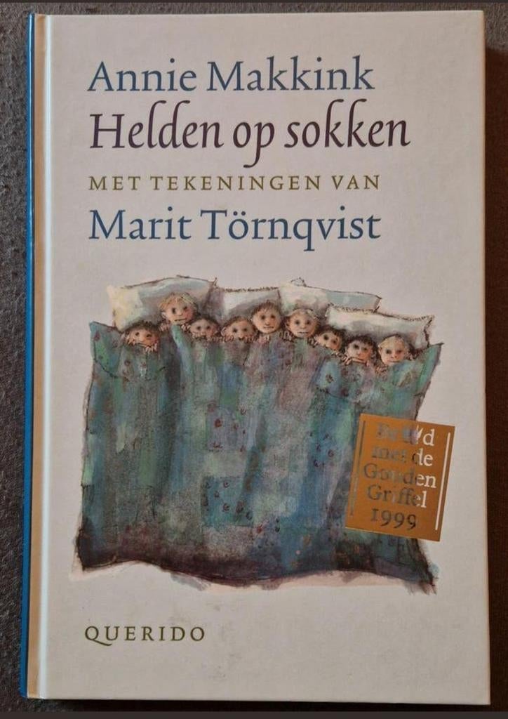 A. Makkink - Helden op sokken, Ophalen of Verzenden, Zo goed als nieuw, Fictie algemeen
