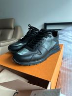 Louis Vuitton Run Away Trainers maat 41 origineel, Ophalen of Verzenden, Zo goed als nieuw, Zwart