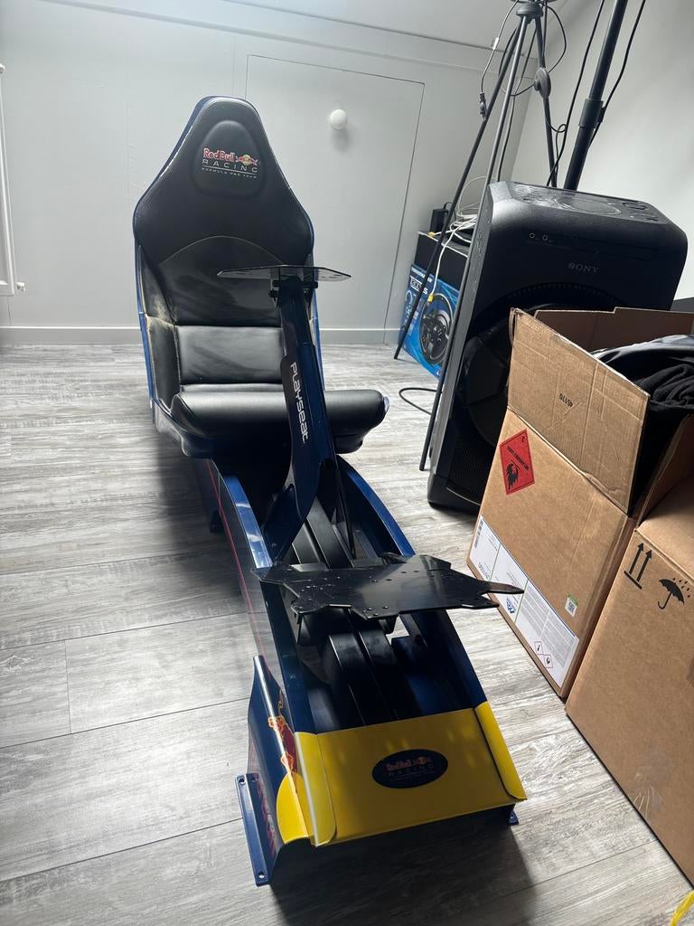 RedBull Racing Playseat, Spelcomputers en Games, Ophalen, Gebruikt, 1 speler, Racen en Vliegen