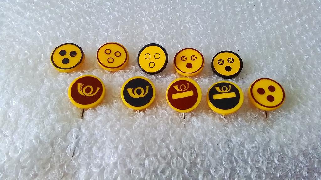 10 verschillende leuke speldjes, Ophalen of Verzenden, Zo goed als nieuw, Overige onderwerpen