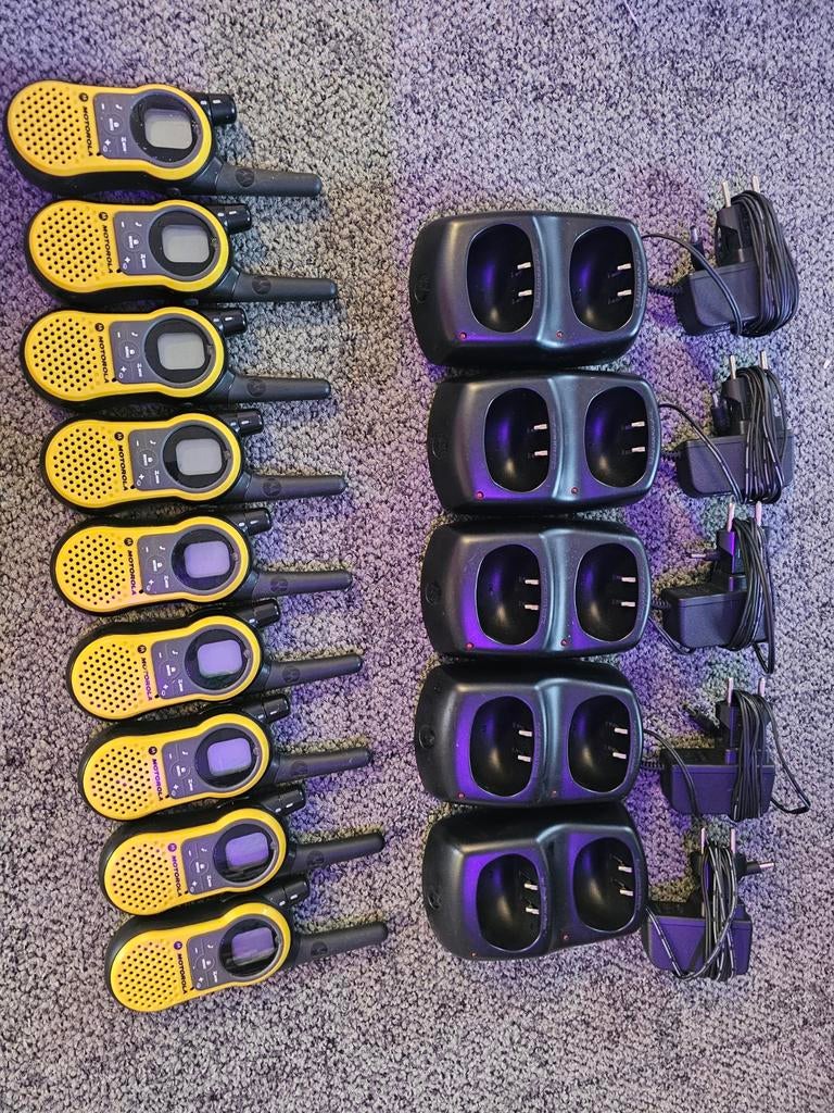 Motorola walkie talkies, 9 stuks, lange afstand, Ophalen of Verzenden, Gebruikt, 5 tot 15 km, Portofoon of Walkie-talkie