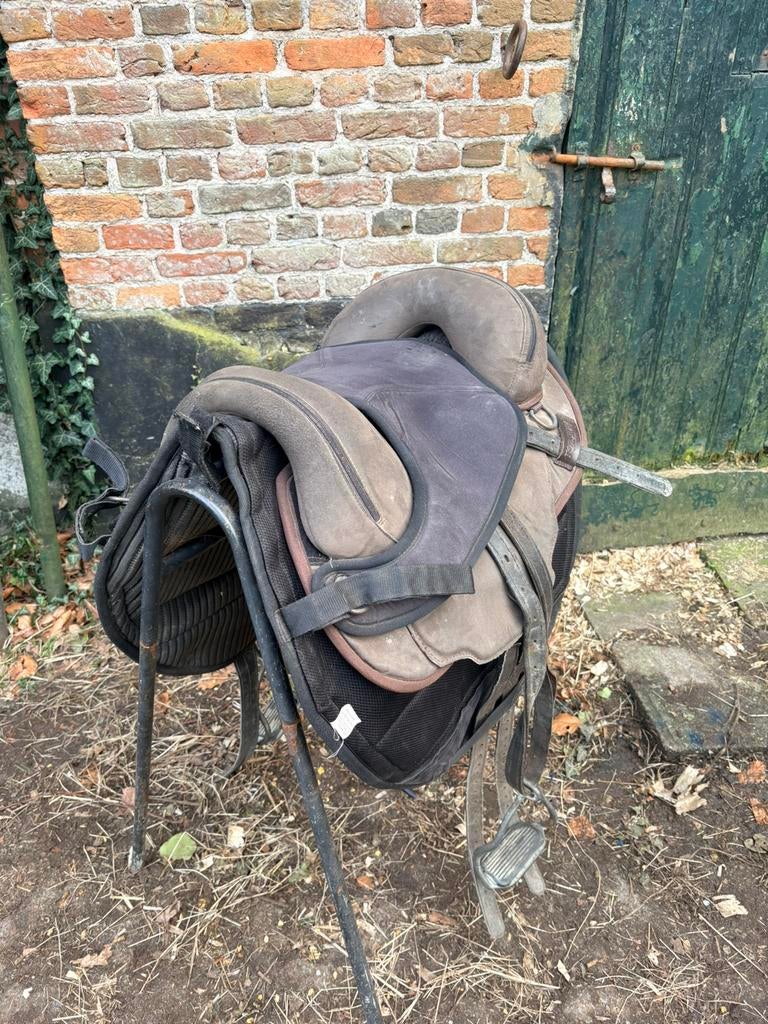 Twee boomloze Torsion zadels te koop. Super goede staat!, Ophalen of Verzenden, Zo goed als nieuw