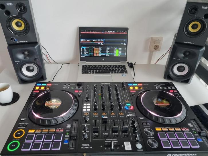 Pioneer FLX10 met decksaver en flightcase, Muziek en Instrumenten, Dj-sets en Draaitafels, Zo goed als nieuw, Pioneer, Ophalen of Verzenden