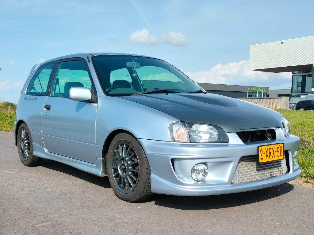 Toyota Starlet Glanza V 1998 facelift 4efte turbo jdm, 4 cilinders, Starlet, Metallic lak, Handgeschakeld