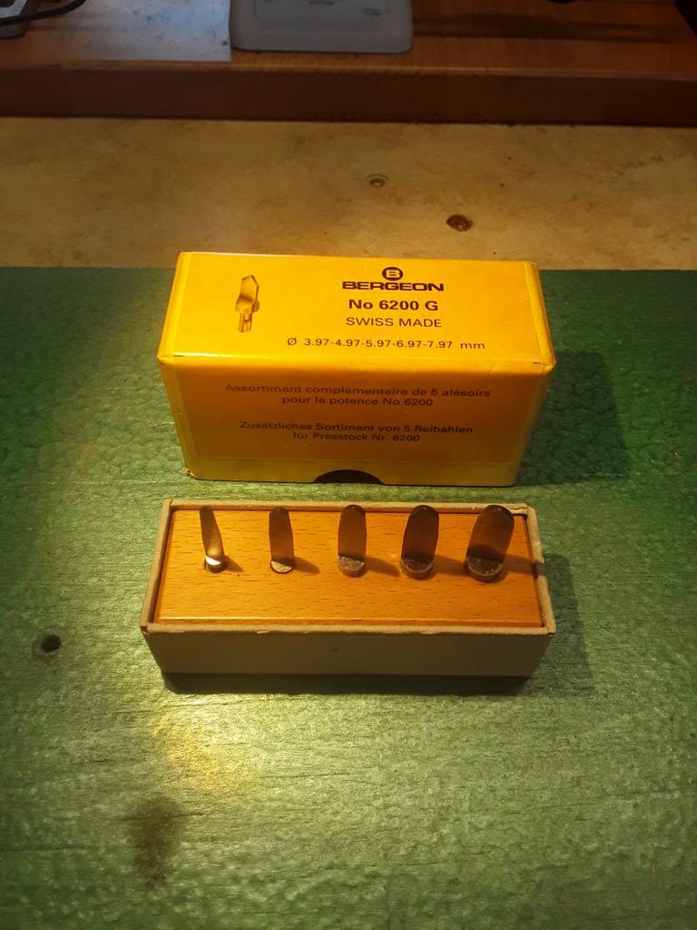 BERGEON  NUMMER  62OO  G, Antiek en Kunst, Ophalen of Verzenden