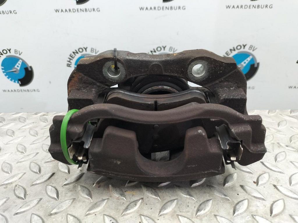 PEUGEOT 208 1.0 PureTech Access  REM KLAUW 2015, Auto-onderdelen, Ophalen of Verzenden, Gebruikt, Stiba lid