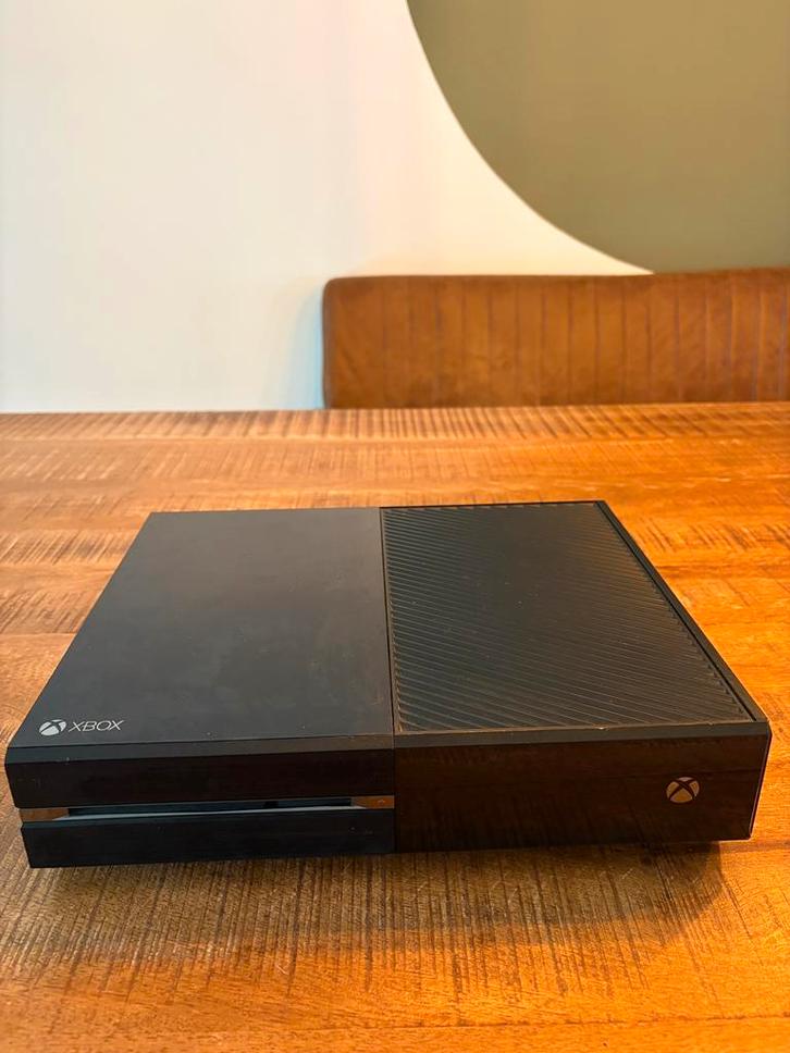 Xbox one 500gb met accessoires, Spelcomputers en Games, Spelcomputers | Xbox One, Gebruikt, Xbox One, 500 GB, Met 1 controller