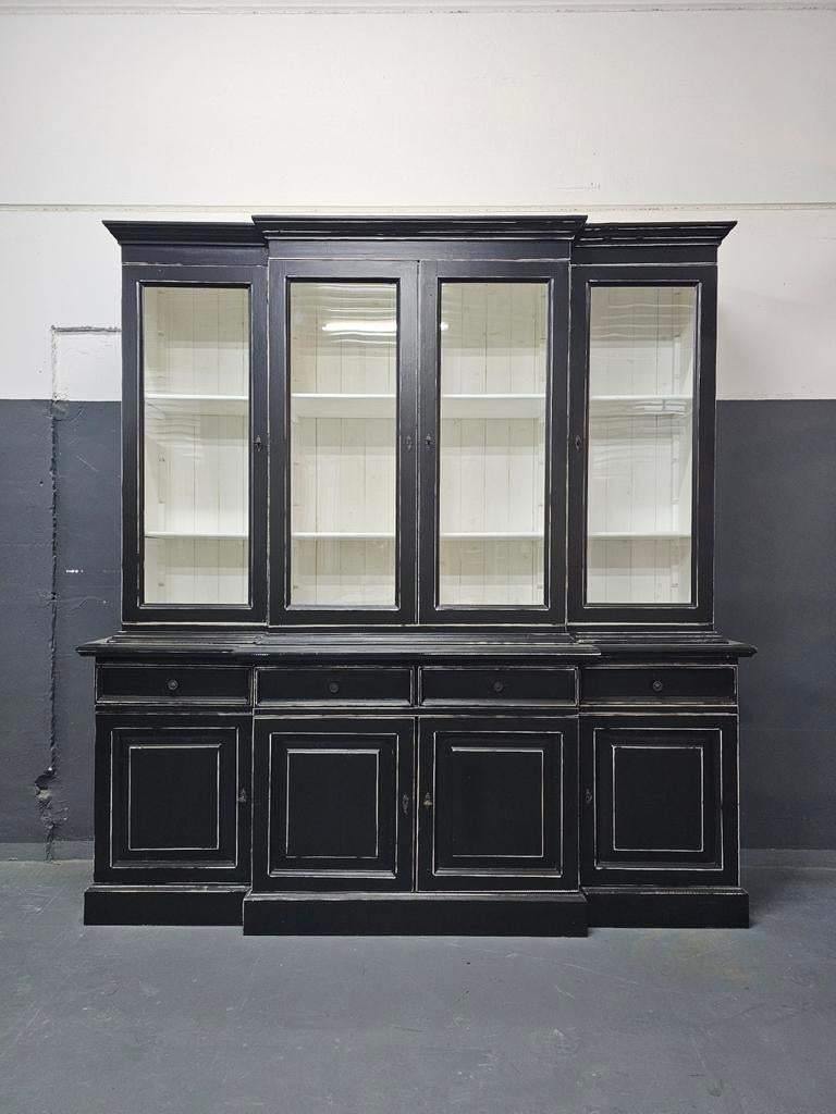 Buffetkast
Vintage Black/white, Ophalen of Verzenden, Gebruikt, 25 tot 50 cm, 200 cm of meer