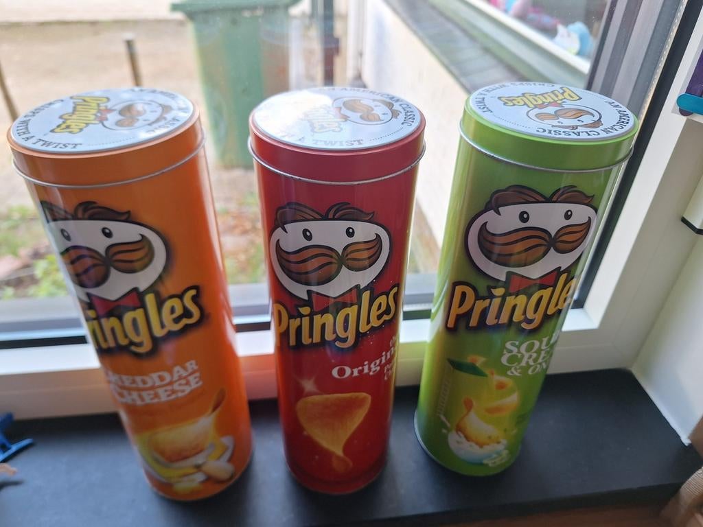 Blik pringles, Ophalen, Overige
