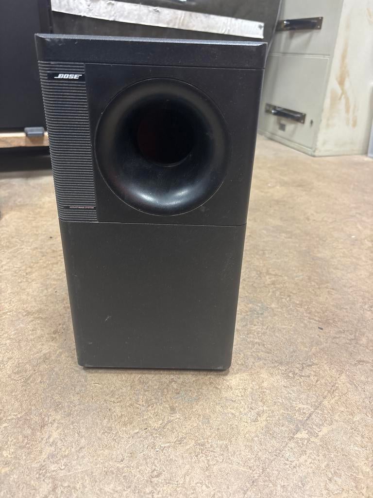 Bose Acoustimass 10 subwoofer, Gebruikt, Subwoofer, Ophalen of Verzenden, 60 tot 120 watt