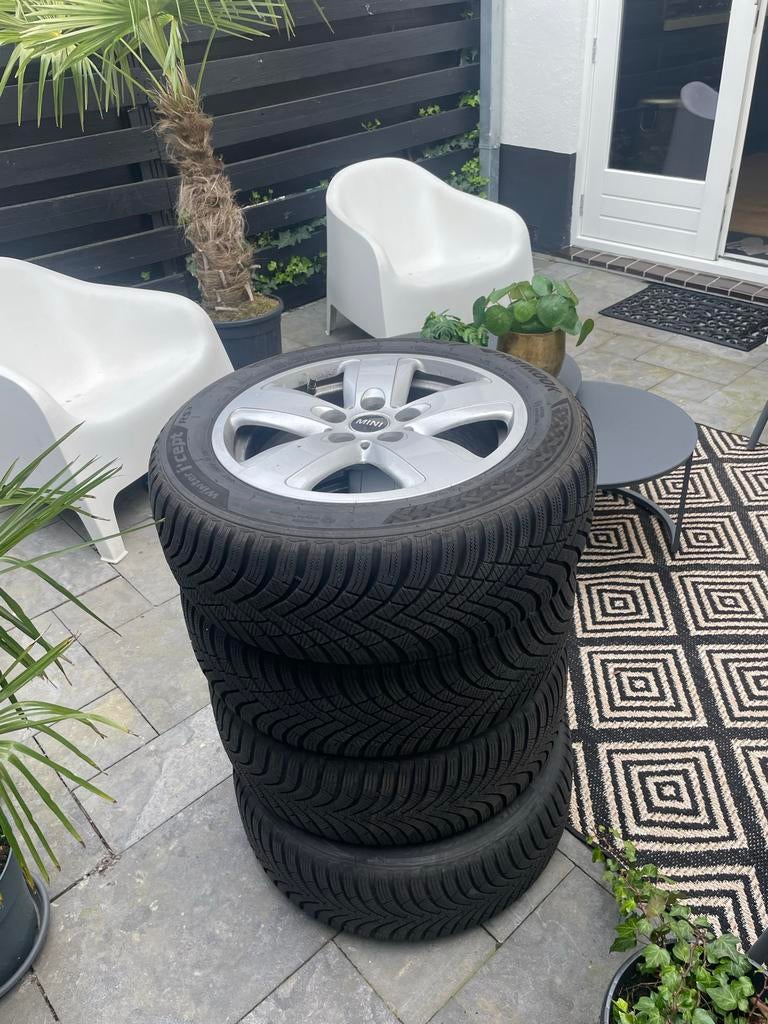 4 winterbanden met roestvrijstalen stalen velgen, Auto-onderdelen, Banden en Velgen, Ophalen, Gebruikt, 16 inch, Banden en Velgen