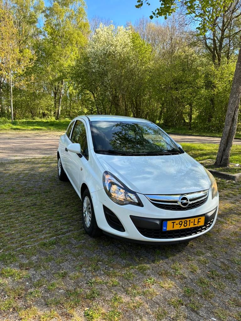 Opel Corsa 1.2 Ecoflex 51KW 3D 2013 NWE APK 04/27, Voorwielaandrijving, 40 €/maand, Zwart, 1229 cc