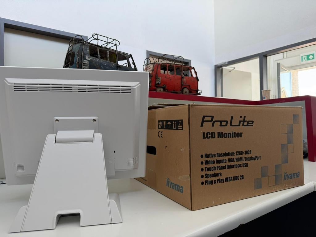 iiyama ProLite T1931SR-W5 Touchscreen Monitor, Iiyama, HDMI, Ophalen of Verzenden, Zo goed als nieuw