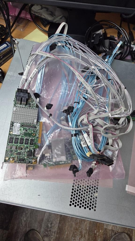 4 stuks Scsi controllers SuperMicro AOC SAS, Computers en Software, Ophalen of Verzenden, Gebruikt, Onbekend, Hot swappable onderdelen