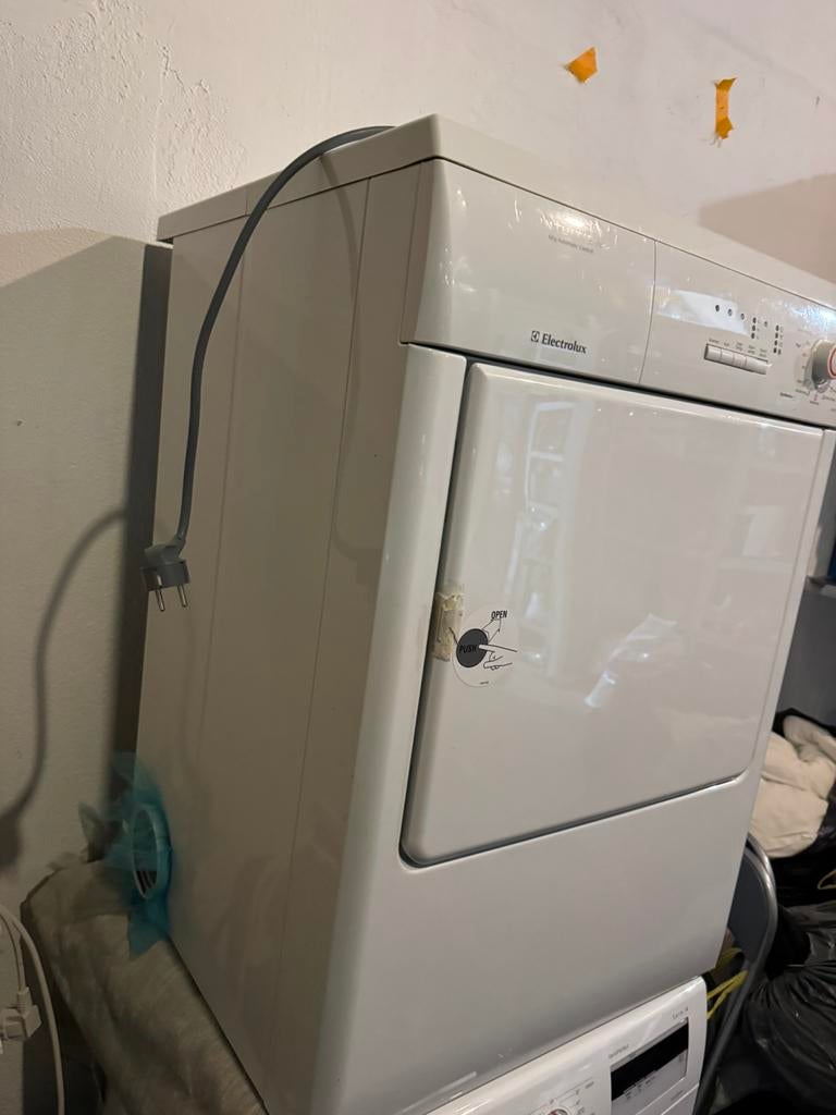 Goed werkende wasdroger, Ophalen, Zo goed als nieuw, Luchtafvoer, 85 tot 90 cm