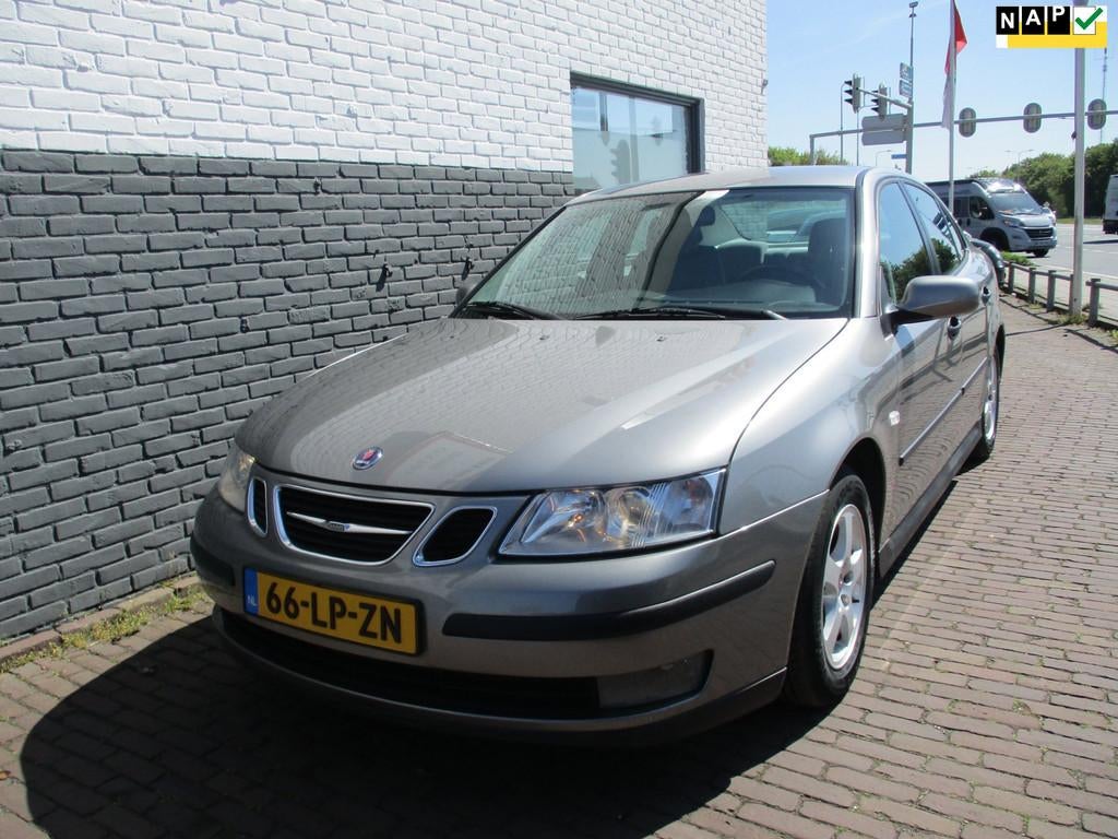 Saab 9-3 Sport Sedan 1.8t Linear, Auto's, Saab, 1998 cc, Stof, Gebruikt, 4 cilinders