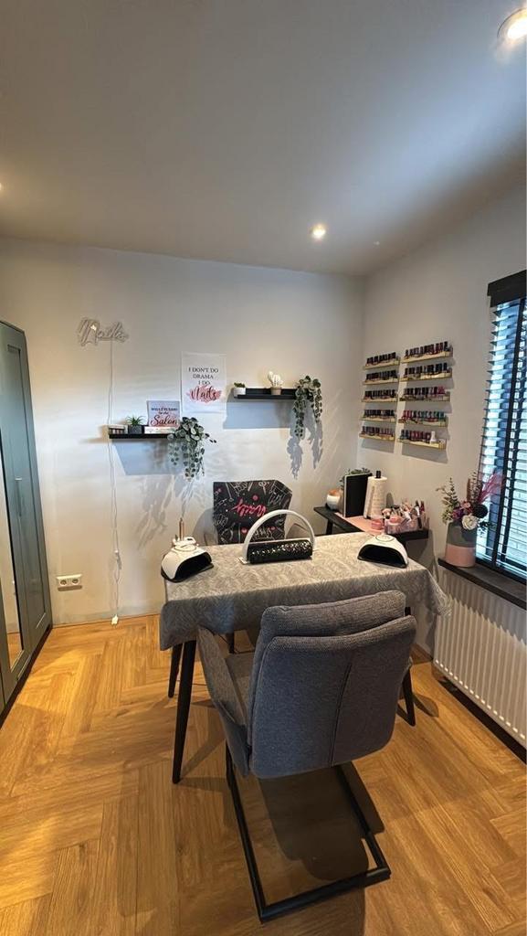 Nagelstudio Scherpenzeel, Diensten en Vakmensen, Schoonheidsspecialisten | Manicure, Kunst- of Gelnagels, Nagels lakken, Nagelverzorging