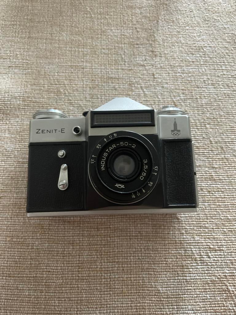 Zenit-E Spiegelreflexcamera met Industar-50-2 lens, Ophalen of Verzenden, Gebruikt, Spiegelreflex, Overige Merken