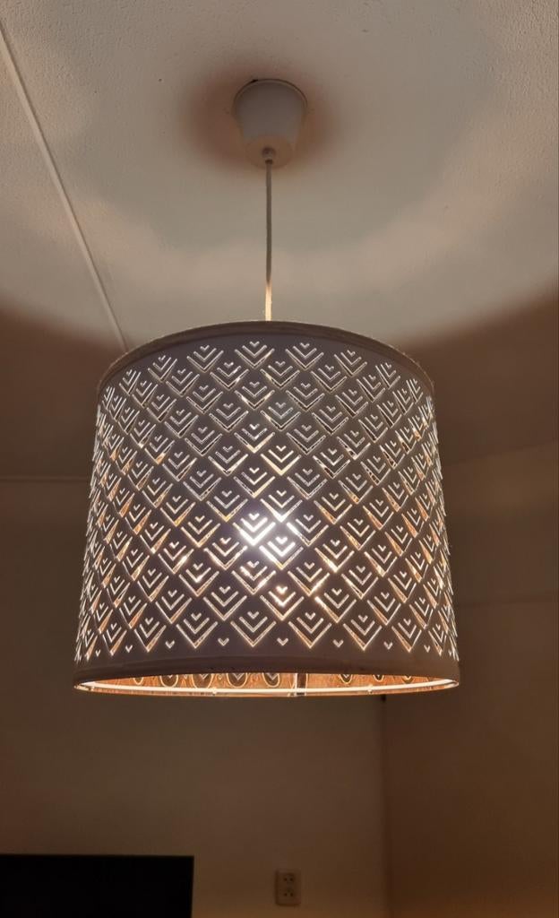 Hanglamp ikea NYMÖ 2 stuks (wit/rose), Huis en Inrichting, Lampen | Hanglampen, Ophalen of Verzenden, Zo goed als nieuw, Minder dan 50 cm