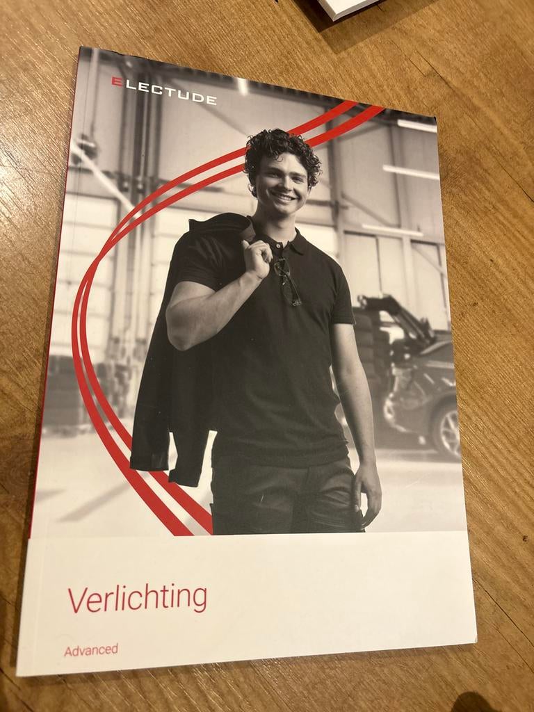 Electude Classroom Verlichting Advanced, Ophalen of Verzenden, Beta, Zo goed als nieuw, MBO