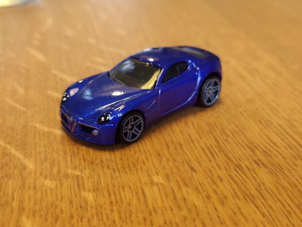 Hot Wheels Alfa Romeo C8 BLAUW, Hobby en Vrije tijd, Modelauto's | Overige schalen, Ophalen of Verzenden, Zo goed als nieuw, Auto