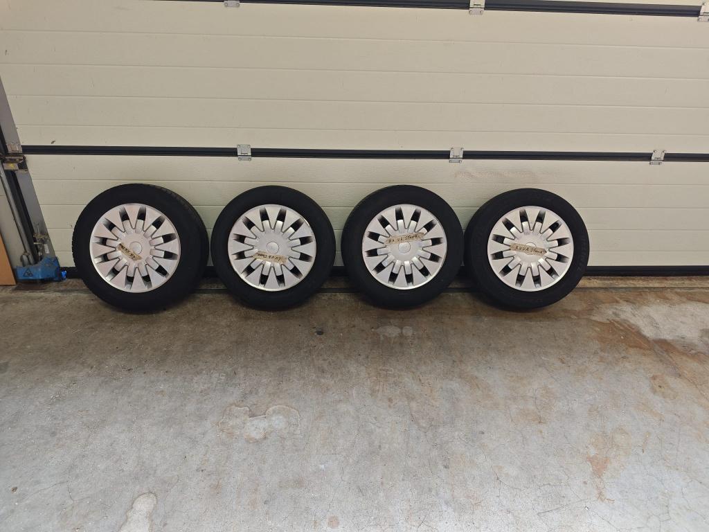 Ford Fiesta originele velgen & wieldoppen, Ophalen, 14 inch, Gebruikt, 175 mm