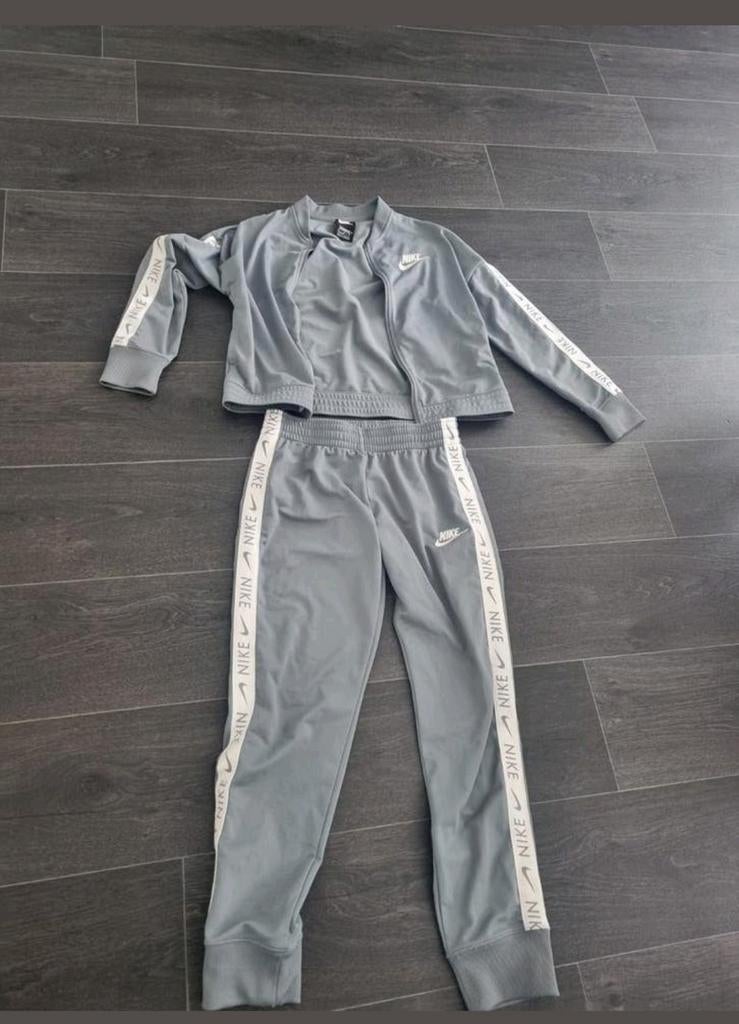 Nike trainingspak XS, Kleding | Dames, Sportkleding, Ophalen of Verzenden, Zo goed als nieuw, Maat 34 (XS) of kleiner