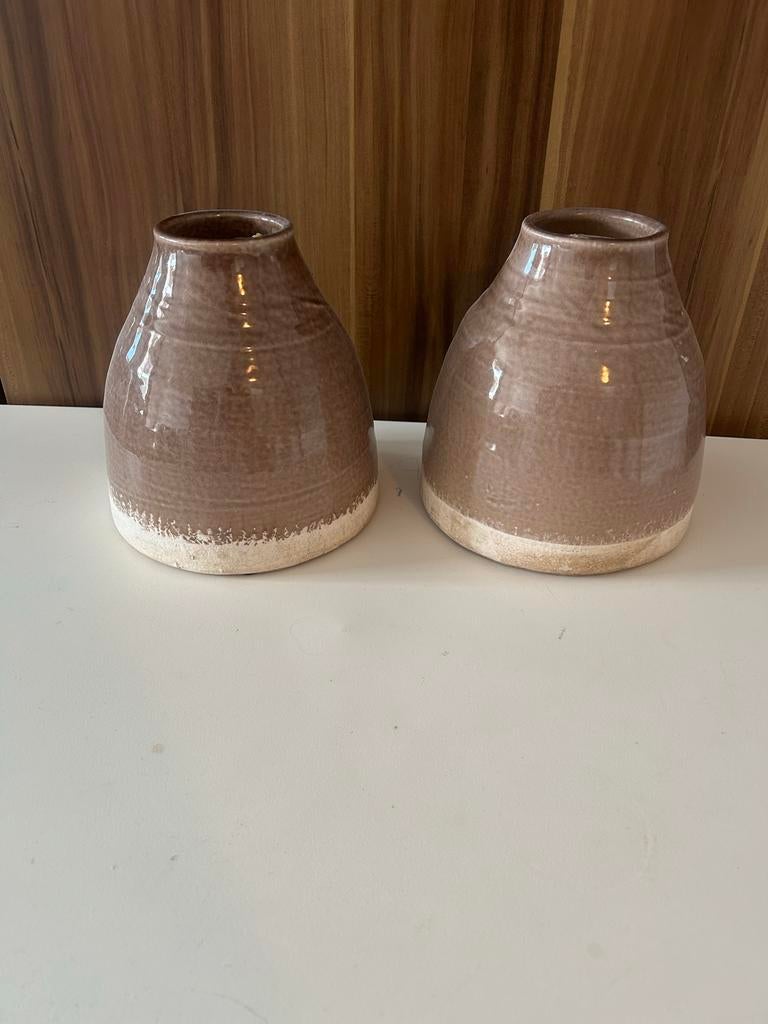 Set van 2 aardewerk vazen, bruin met witte onderkant, Overige kleuren, Aardewerk of Porselein, Ophalen of Verzenden, Zo goed als nieuw