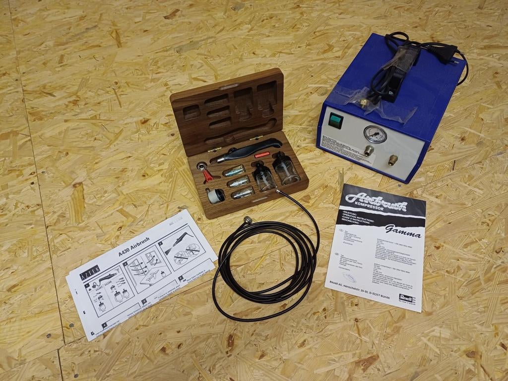 Airbrush set, Ophalen, Zo goed als nieuw, Groter dan 1:32