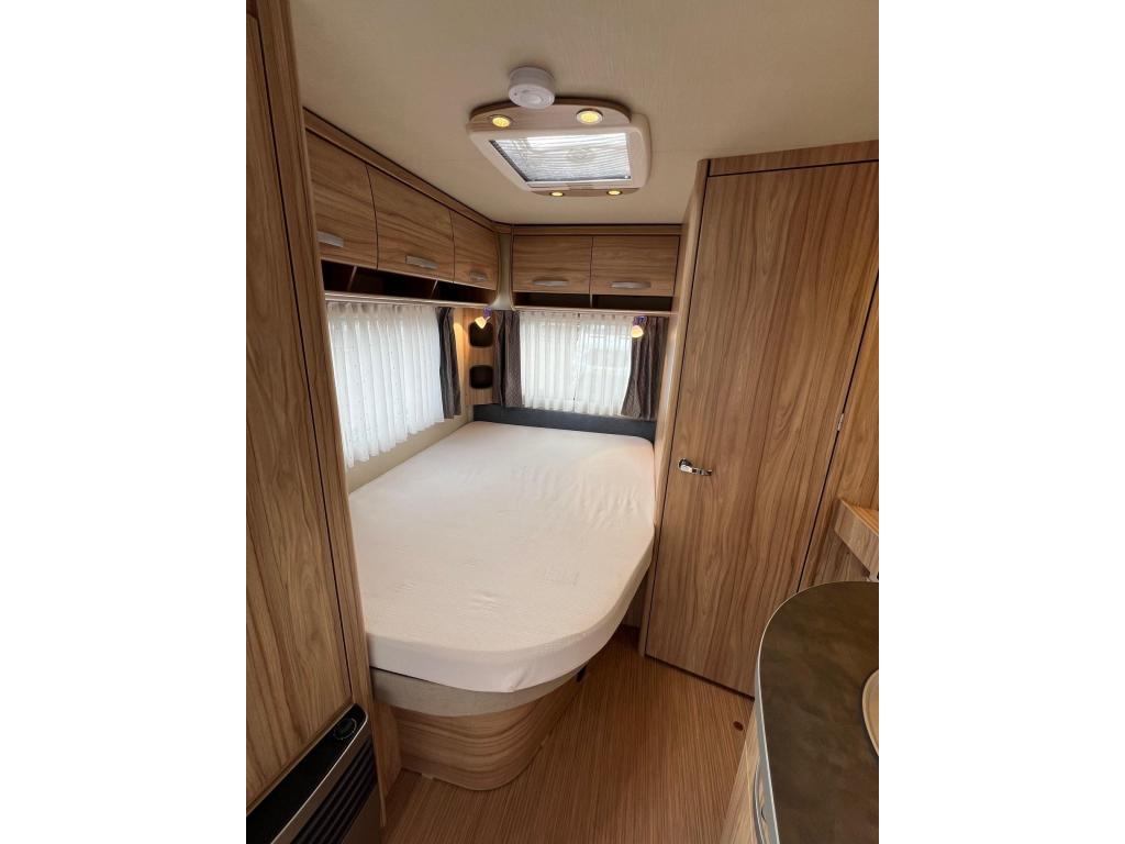 Eriba Nova Light 465 fransbed mover, luifel, fietsenrek, Caravans en Kamperen, Standaardzit, Schokbreker, Bedrijf, Overige typen