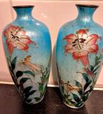 2 antieke Ginbari cloisonné vaasjes met bloemdessin, Antiek en Kunst, Antiek | Vazen, Ophalen of Verzenden