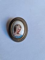 Porseleinen broche, Ophalen of Verzenden, Zo goed als nieuw, Overige materialen