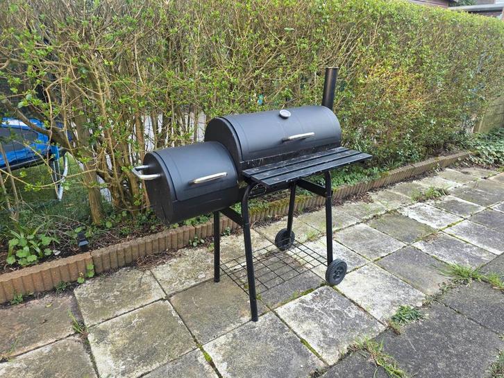 Kruiwagen met gereedschap, BBQ, meubels en apparatuur, Huis en Inrichting, Complete inboedels, Ophalen of Verzenden