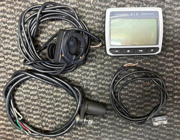 Rih B1 Display & Sensoren, Fietsen en Brommers, Fietsaccessoires | Fietscomputers, Gebruikt, Cadanssensor, Snelheidssensor, Ophalen of Verzenden