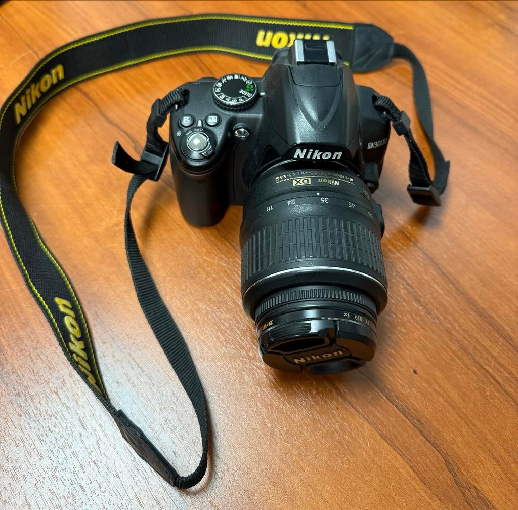 Nikon D3000 Digitale Spiegelreflexcamera met lens, Gebruikt, Spiegelreflex, Ophalen of Verzenden, 4 t/m 7 keer
