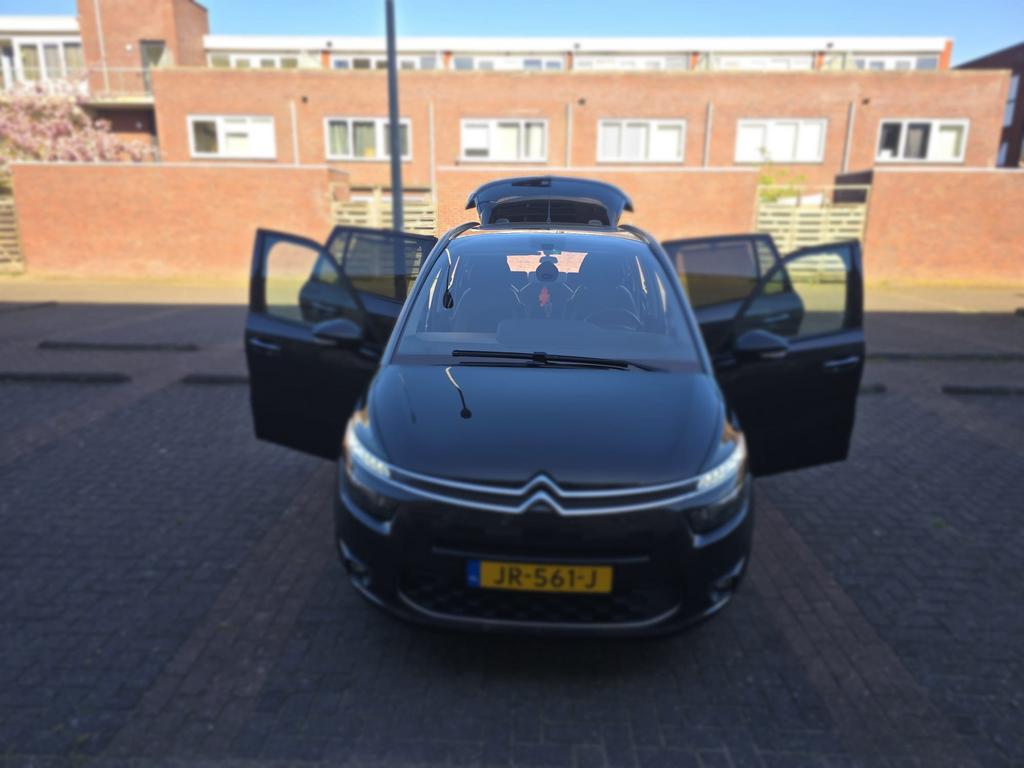 Citroën C4 grand picasso 1.2 leer+massage 7p 2016, Auto's, Citroën, Voorwielaandrijving, 1199 cc, 7 stoelen, Zwart